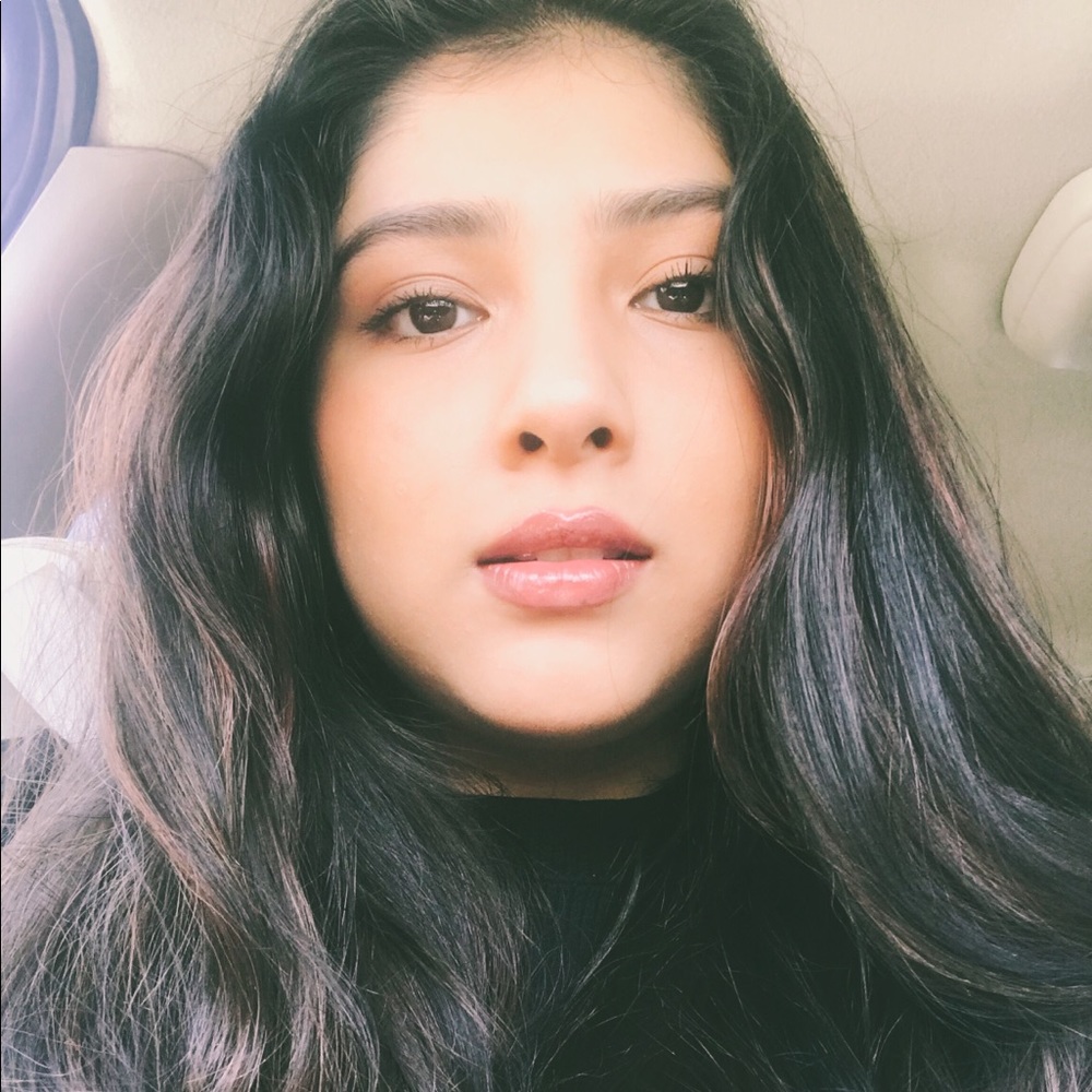 Meet your Posher, Nadia